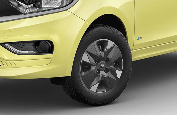 R14 Hyperstyle Alloy Wheels on Tata Tiago EV